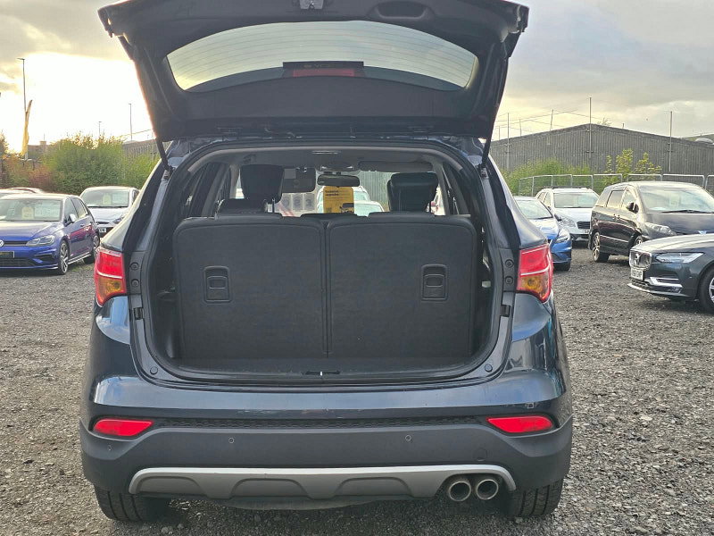 Hyundai Santa Fe 2.2 CRDi Premium SUV 5dr Diesel Manual 4WD Euro 5 (7 seat) (194 bhp)