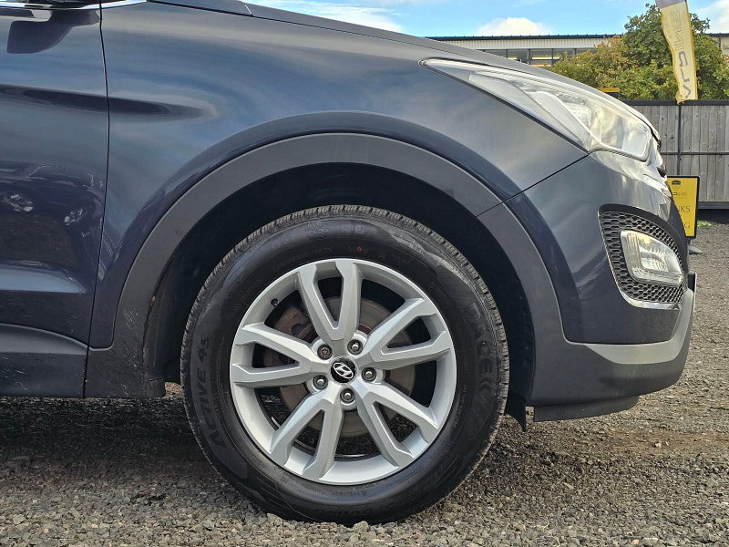 Hyundai Santa Fe 2.2 CRDi Premium SUV 5dr Diesel Manual 4WD Euro 5 (7 seat) (194 bhp)