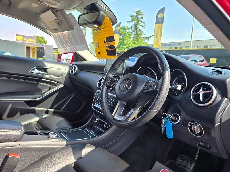 Mercedes-Benz A Class 1.5 A180d Sport (Premium) Hatchback 5dr Diesel 7G-DCT Euro 6 (s/s) (109 ps)