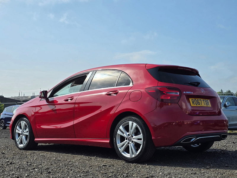 Mercedes-Benz A Class 1.5 A180d Sport (Premium) Hatchback 5dr Diesel 7G-DCT Euro 6 (s/s) (109 ps)