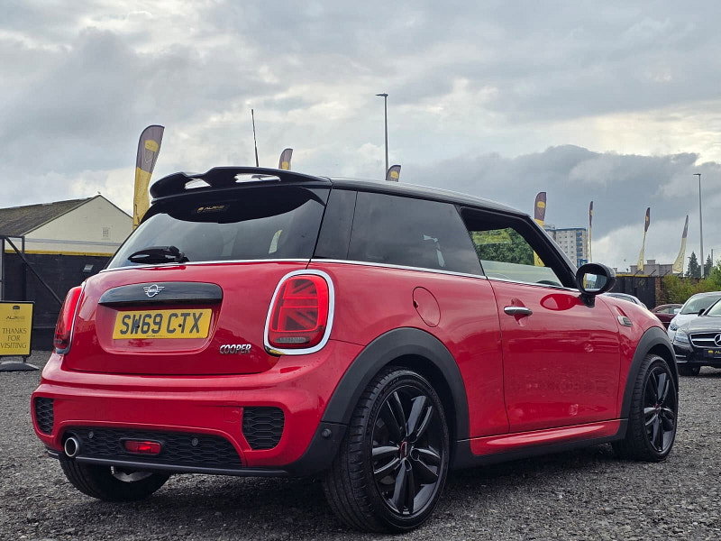 MINI Hatch 1.5 Cooper Sport Hatchback 3dr Petrol Manual Euro 6 (s/s) (136 ps)