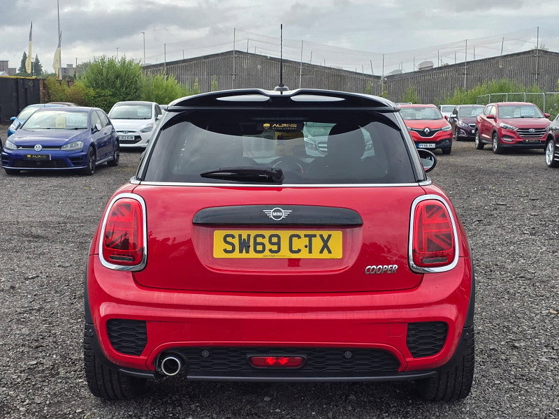 MINI Hatch 1.5 Cooper Sport Hatchback 3dr Petrol Manual Euro 6 (s/s) (136 ps)