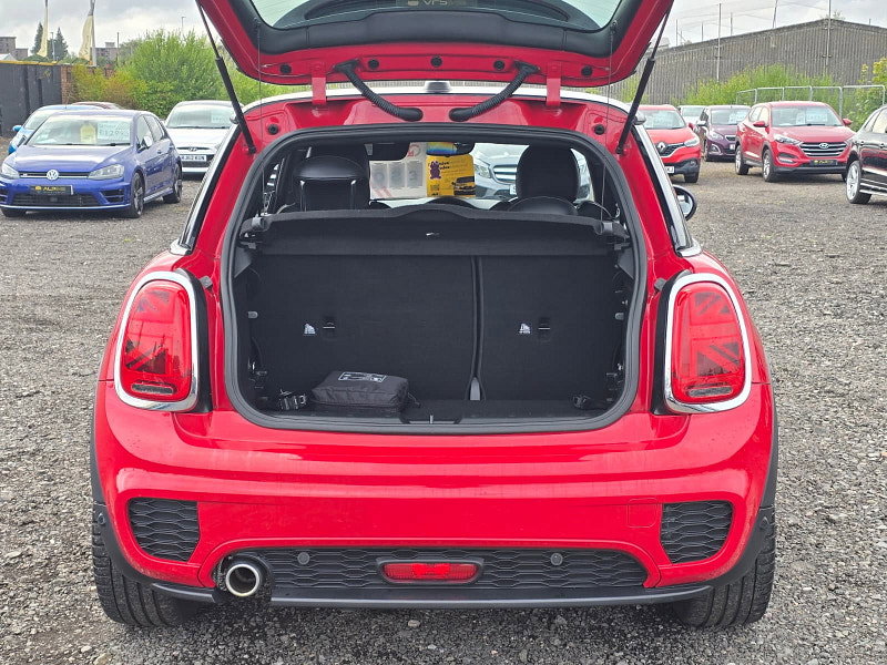MINI Hatch 1.5 Cooper Sport Hatchback 3dr Petrol Manual Euro 6 (s/s) (136 ps)