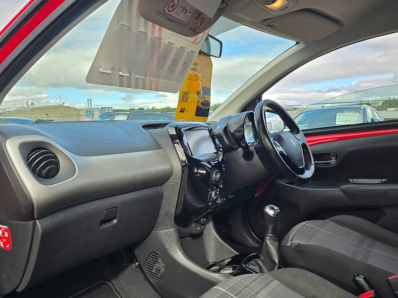 Peugeot 108 1.2 PureTech Allure Hatchback 5dr Petrol Manual Euro 6 (82 ps)