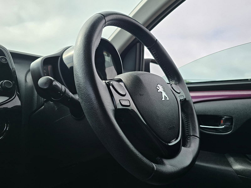 Peugeot 108 1.2 PureTech Feline Hatchback 5dr Petrol Euro 6 (82 ps)