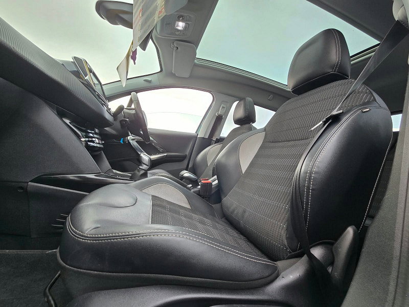 Peugeot 2008 1.2 PureTech Allure SUV 5dr Petrol Manual Euro 6 (s/s) (110 ps)