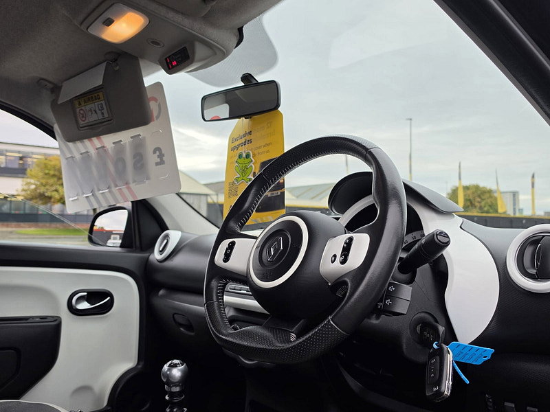Renault Twingo 0.9 TCe ENERGY Dynamique Hatchback 5dr Petrol Manual Euro 6 (s/s) (90 ps)