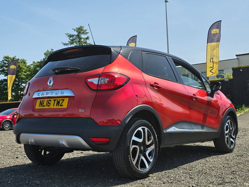 Renault Captur 0.9 TCe ENERGY Signature Nav SUV 5dr Petrol Manual Euro 6 (s/s) (90 ps)