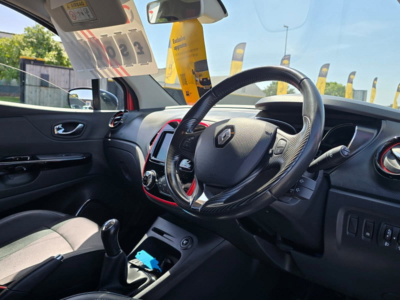 Renault Captur 0.9 TCe ENERGY Signature Nav SUV 5dr Petrol Manual Euro 6 (s/s) (90 ps)