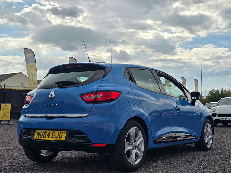 Renault Clio 1.2 16V Dynamique MediaNav Hatchback 5dr Petrol Manual Euro 5 (75 ps)