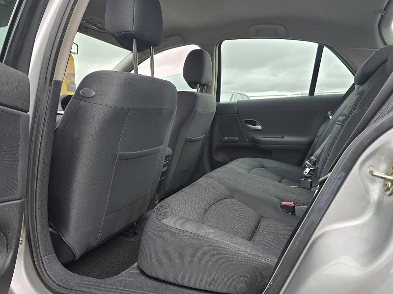 Renault Laguna 2.0 16v Extreme Hatchback 5dr Petrol Manual (187 g/km, 135 bhp)