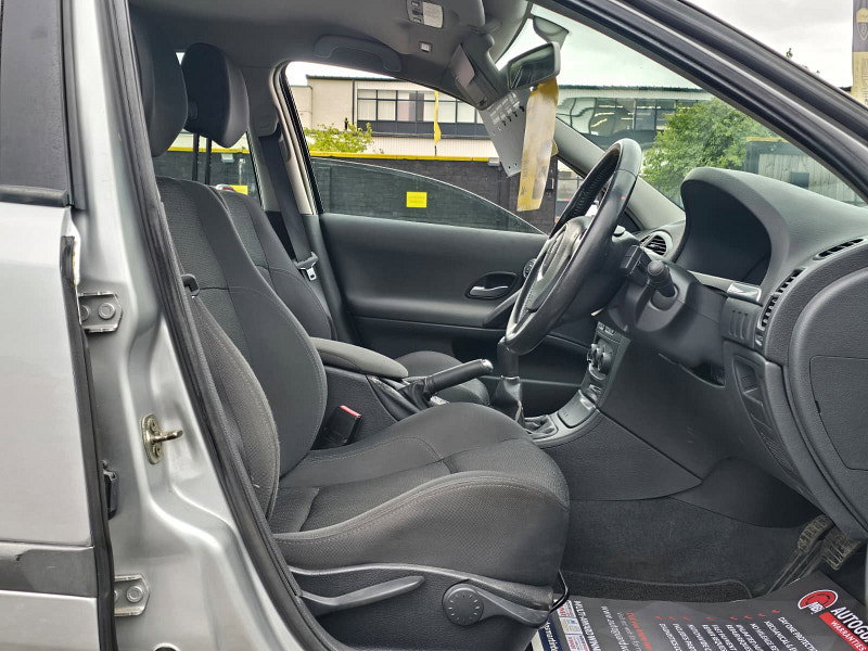Renault Laguna 2.0 16v Extreme Hatchback 5dr Petrol Manual (187 g/km, 135 bhp)