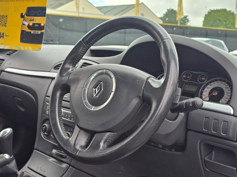 Renault Laguna 2.0 16v Extreme Hatchback 5dr Petrol Manual (187 g/km, 135 bhp)