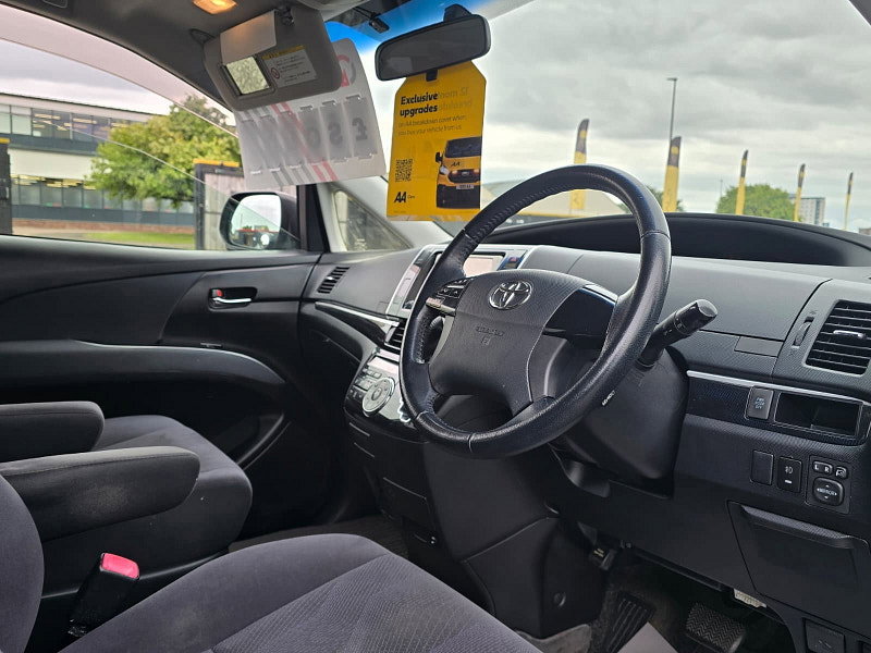 Toyota Estima 2WD Auto MPV