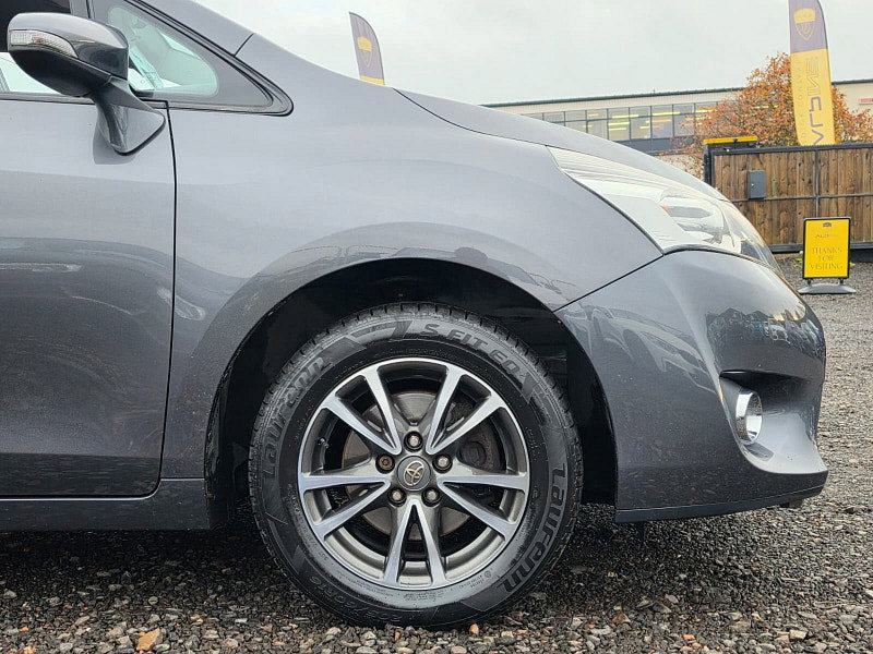 Toyota Verso 1.6 V-Matic Icon MPV 5dr Petrol Manual Euro 5 Euro 5 (132 ps)