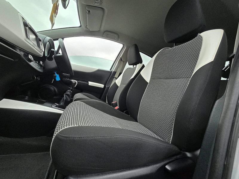 Toyota Yaris 1.33 Dual VVT-i Trend Hatchback 5dr Petrol Manual Euro 5 (99 ps)