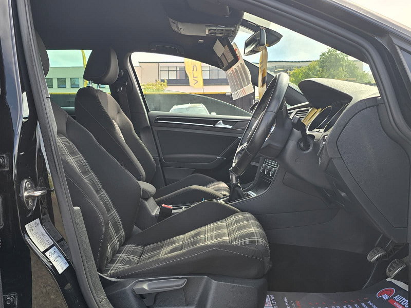 Volkswagen Golf 2.0 TDI BlueMotion Tech GTD Hatchback 5dr Diesel Manual Euro 6 (s/s) (184 ps)