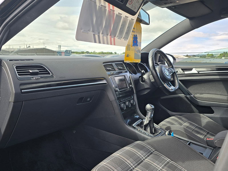 Volkswagen Golf 2.0 TDI BlueMotion Tech GTD Hatchback 5dr Diesel Manual Euro 6 (s/s) (184 ps)