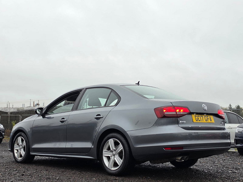 Volkswagen Jetta 2.0 TDI SE Saloon 4dr Diesel DSG Euro 6 (s/s) (110 ps)