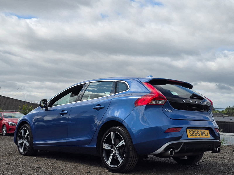 Volvo V40 2.0 T2 GPF R-Design Nav Plus Hatchback 5dr Petrol Manual Euro 6 (s/s) (122 ps)