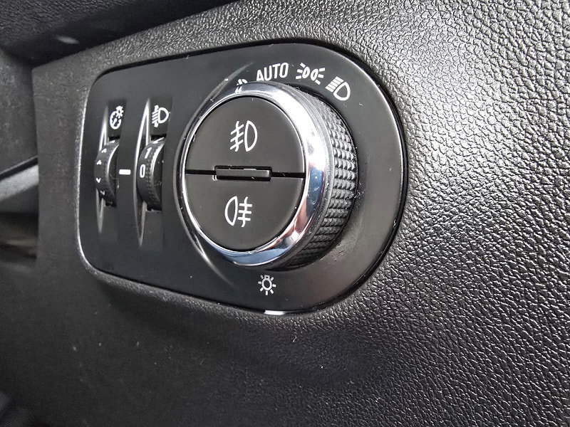 Vauxhall Corsa 1.4i ecoFLEX SRi Hatchback 3dr Petrol Manual Euro 6 (75 ps)