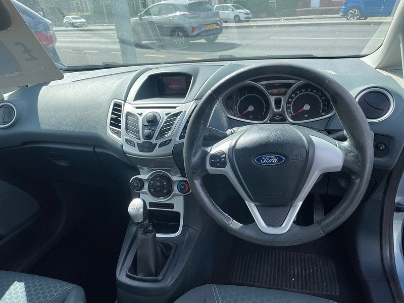 Ford Fiesta 1.4 Zetec Hatchback 3dr Petrol Manual (133 g/km, 94 bhp) 3dr Manual 2026