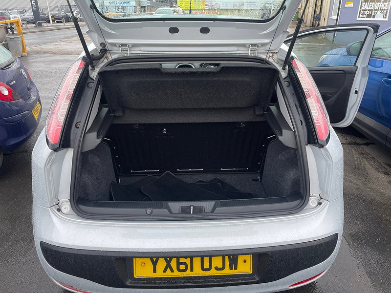 Fiat Punto Evo 1.4 Active Hatchback 3dr Petrol Euro 5 (s/s) (77 bhp) 3dr Manual 2026