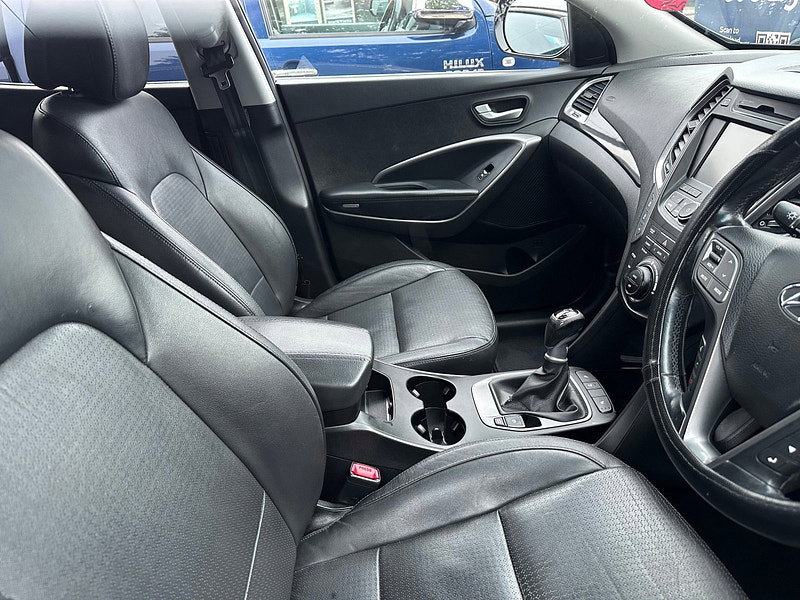 Hyundai Santa Fe 7 seater 0dr Manual 2026