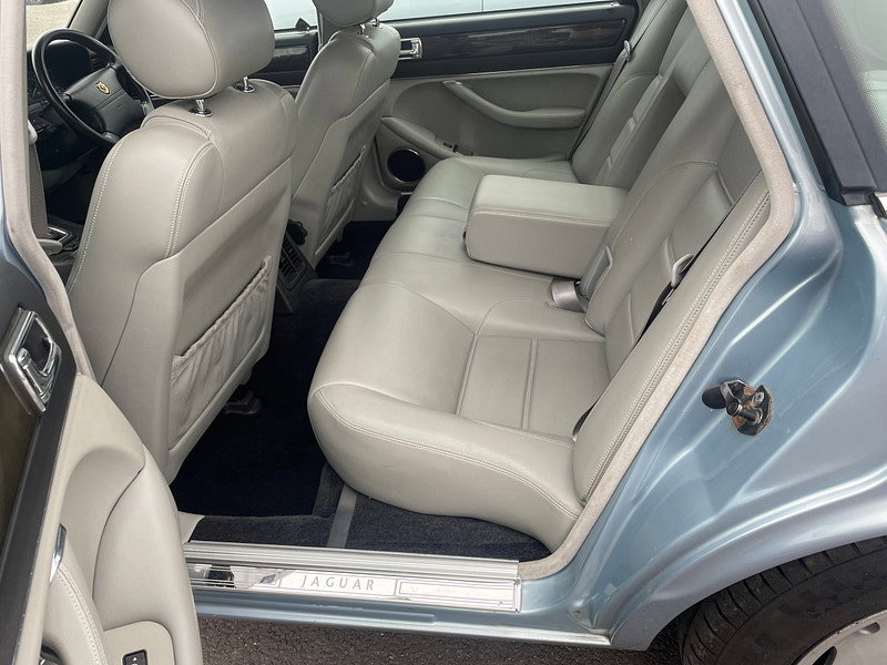 Jaguar XJ 4.0  xj6 sport auto 4dr Automatic 2026