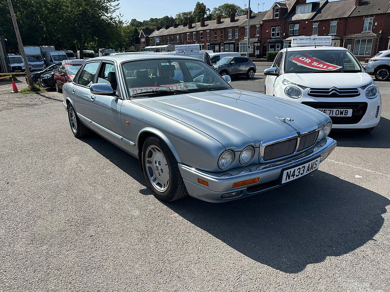Jaguar XJ Saloon 4dr Automatic 2026
