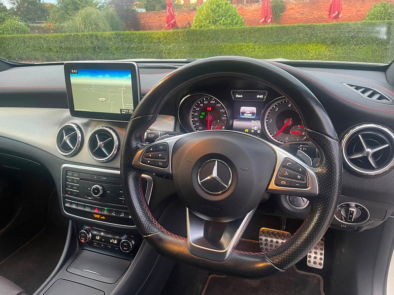 Mercedes-Benz GLA 2.1 GLA220d AMG Line (Premium Plus) SUV 5dr Diesel 7G-DCT 4MATIC Euro 6 (s/s) (177 ps) 5dr Automatic 2026