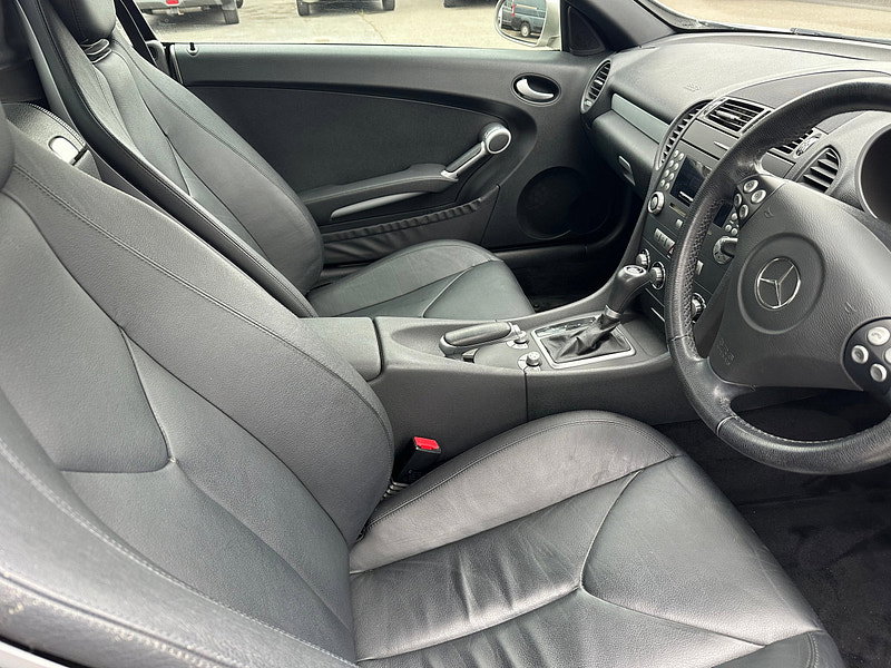 Mercedes-Benz SLK 1.8 SLK200 Kompressor Convertible 2dr Petrol Automatic (211 g/km, 163 bhp) 2dr Automatic 2026