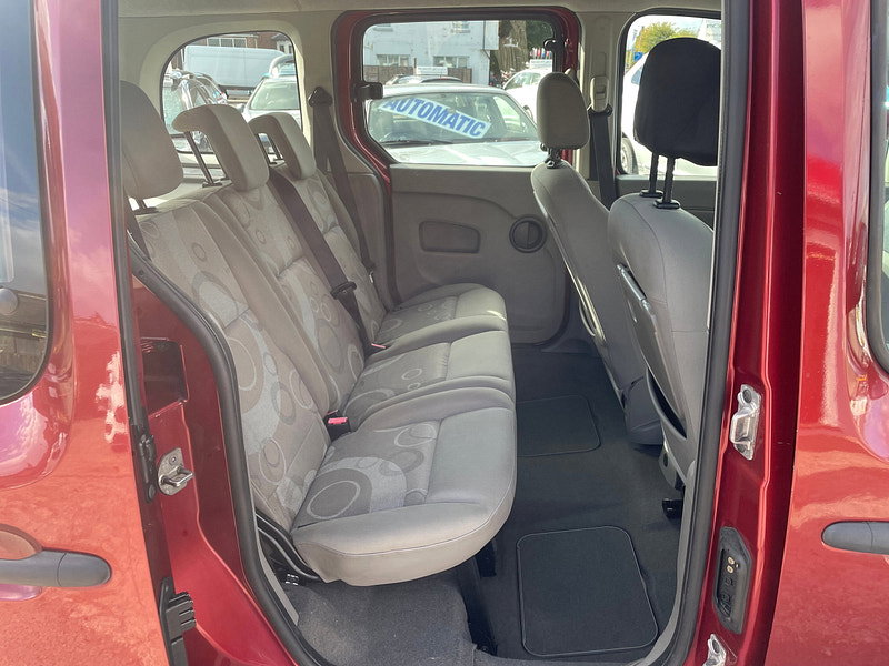 Renault Kangoo 1.6 16V Expression MPV 5dr Petrol Auto Euro 4 (AC) (105 ps) 5dr Automatic 2026