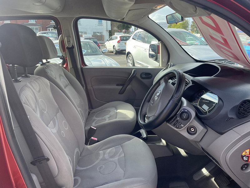 Renault Kangoo 1.6 16V Expression MPV 5dr Petrol Auto Euro 4 (AC) (105 ps) 5dr Automatic 2026
