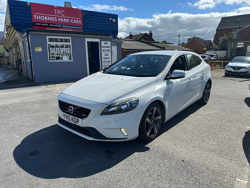 Volvo V40 1.6 D2 R-Design Hatchback 5dr Diesel Manual Euro 5 (s/s) (115 ps) 5dr Manual 2026
