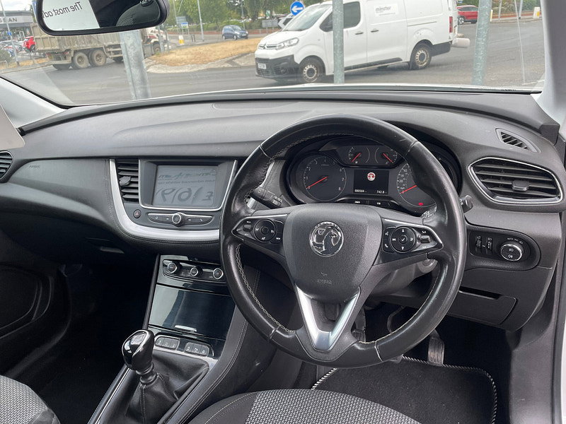 Vauxhall Grandland X 1.2 Turbo GPF SE SUV 5dr Petrol Manual Euro 6 (s/s) (130 ps) 5dr Manual 2026