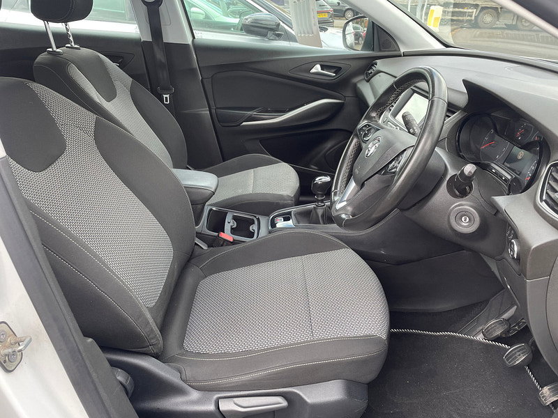 Vauxhall Grandland X 1.2 Turbo GPF SE SUV 5dr Petrol Manual Euro 6 (s/s) (130 ps) 5dr Manual 2026