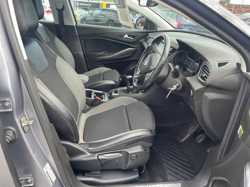 Vauxhall Grandland X 1.2 Turbo GPF Sport Nav SUV 5dr Petrol Manual Euro 6 (s/s) (130 ps) 5dr Manual 2026