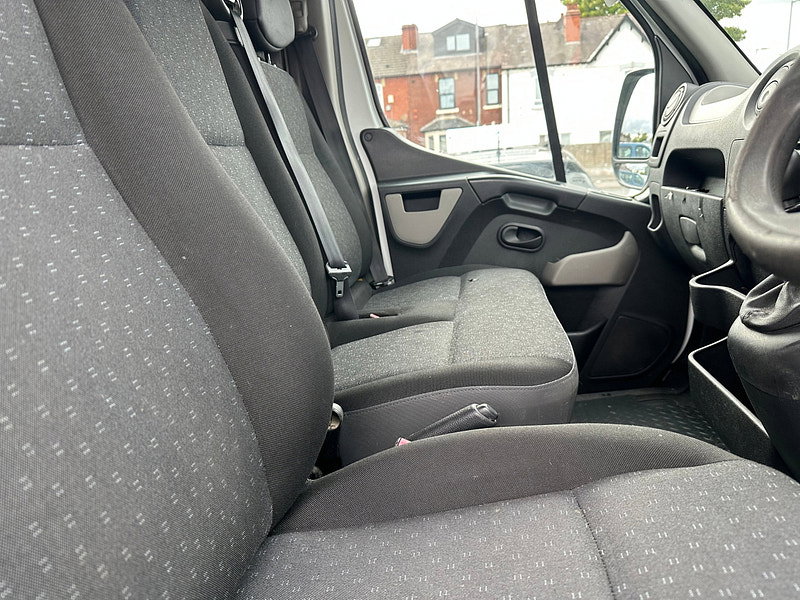 Vauxhall Movano 2.3 CDTi 3500 Panel Van 5dr Diesel Manual FWD L2 H2 Euro 5 (125 ps) 5dr Manual 2026