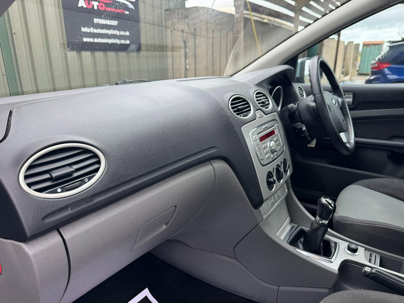 Ford Focus 1.6 Zetec 5dr 5dr Manual 2026