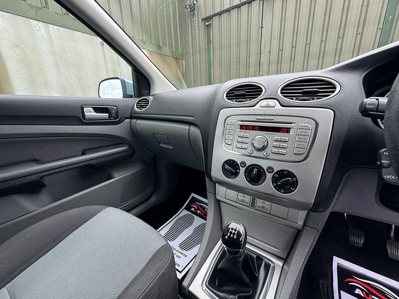 Ford Focus 1.6 Zetec 5dr 5dr Manual 2026