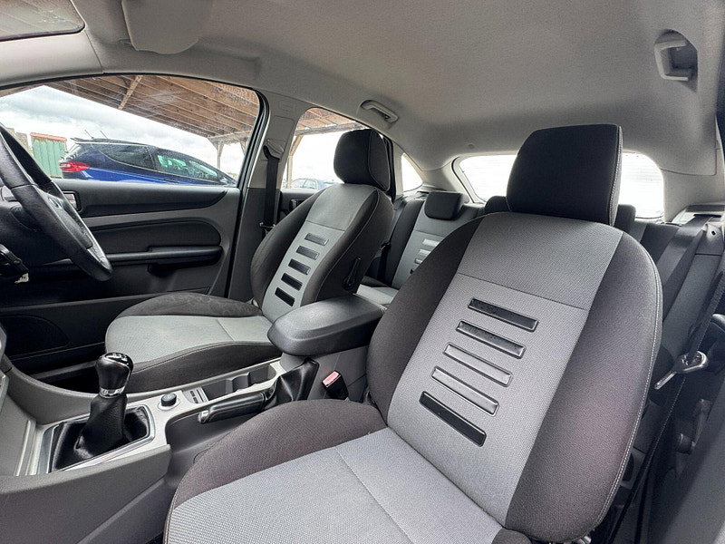 Ford Focus 1.6 Zetec 5dr 5dr Manual 2026