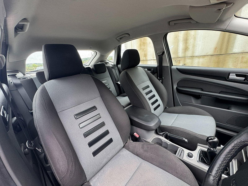 Ford Focus 1.6 Zetec 5dr 5dr Manual 2026