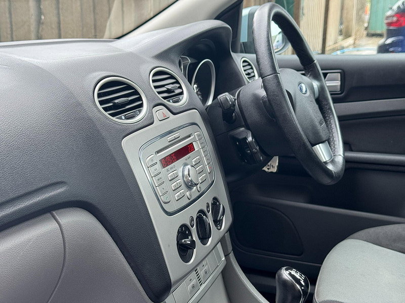 Ford Focus 1.6 Zetec 5dr 5dr Manual 2026