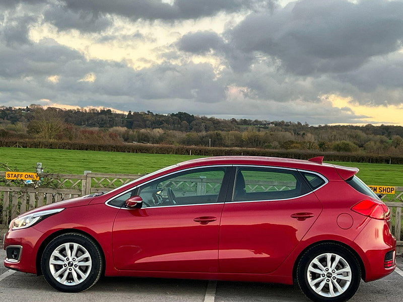 Kia Ceed 1.6 CRDi 2 DCT Euro 6 (s/s) 5dr 5dr Automatic 2026