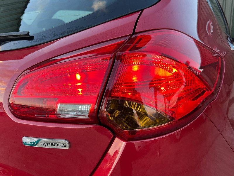 Kia Ceed 1.6 CRDi 2 DCT Euro 6 (s/s) 5dr 5dr Automatic 2026
