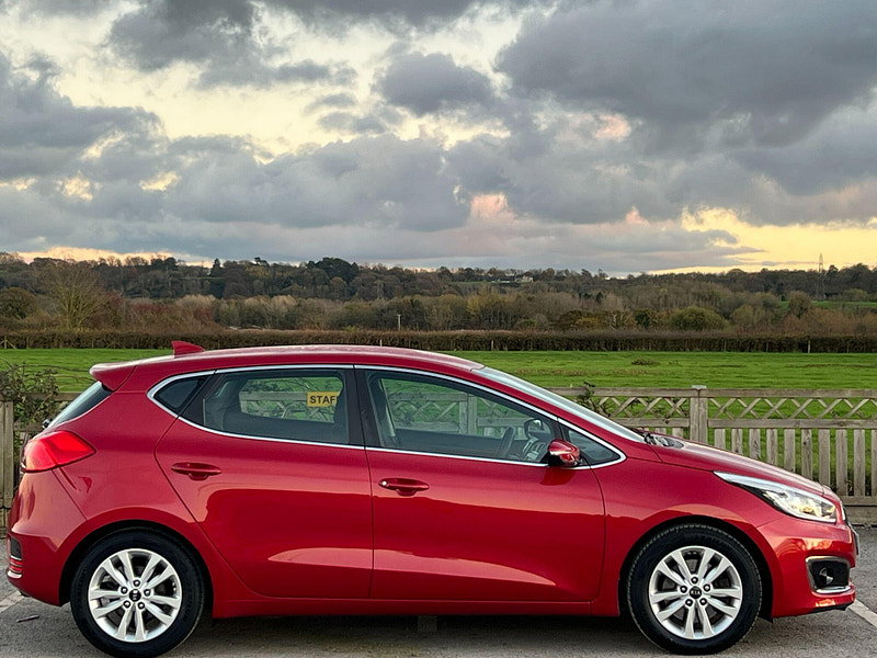 Kia Ceed 1.6 CRDi 2 DCT Euro 6 (s/s) 5dr 5dr Automatic 2026