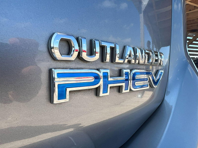 Mitsubishi Outlander 2.0h 12kWh GX4h CVT 4WD Euro 6 (s/s) 5dr 5dr Automatic 2026