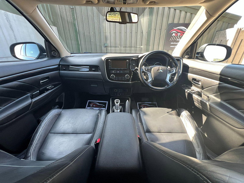 Mitsubishi Outlander 2.0h 12kWh GX4h CVT 4WD Euro 6 (s/s) 5dr 5dr Automatic 2026