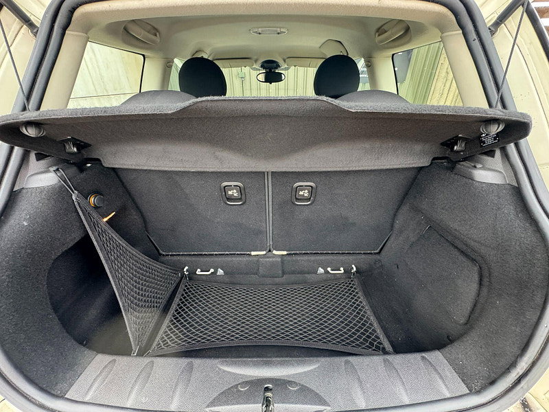 MINI Hatch 1.6 Cooper Euro 5 (s/s) 3dr 3dr Manual 2026
